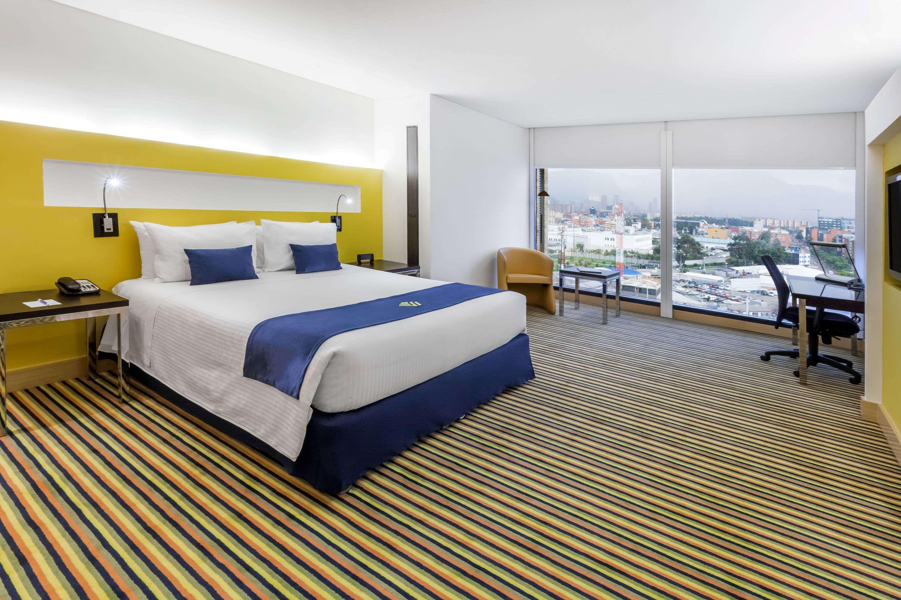 فندق Wyndham بوغوتا المظهر الخارجي الصورة A room at the hotel