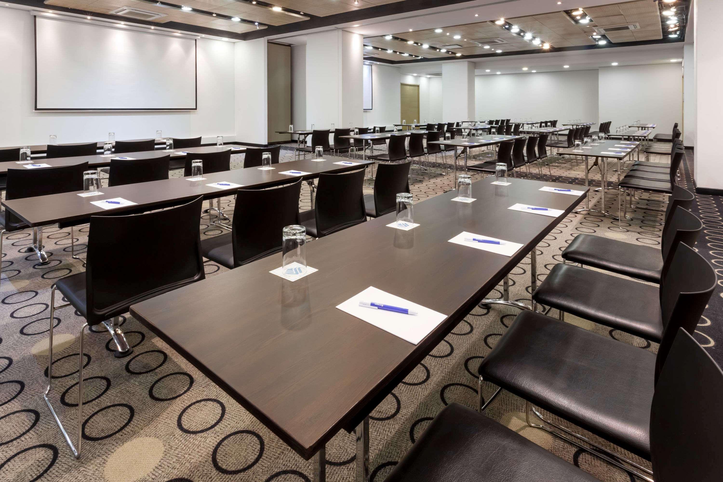 فندق Wyndham بوغوتا المظهر الخارجي الصورة Meeting room