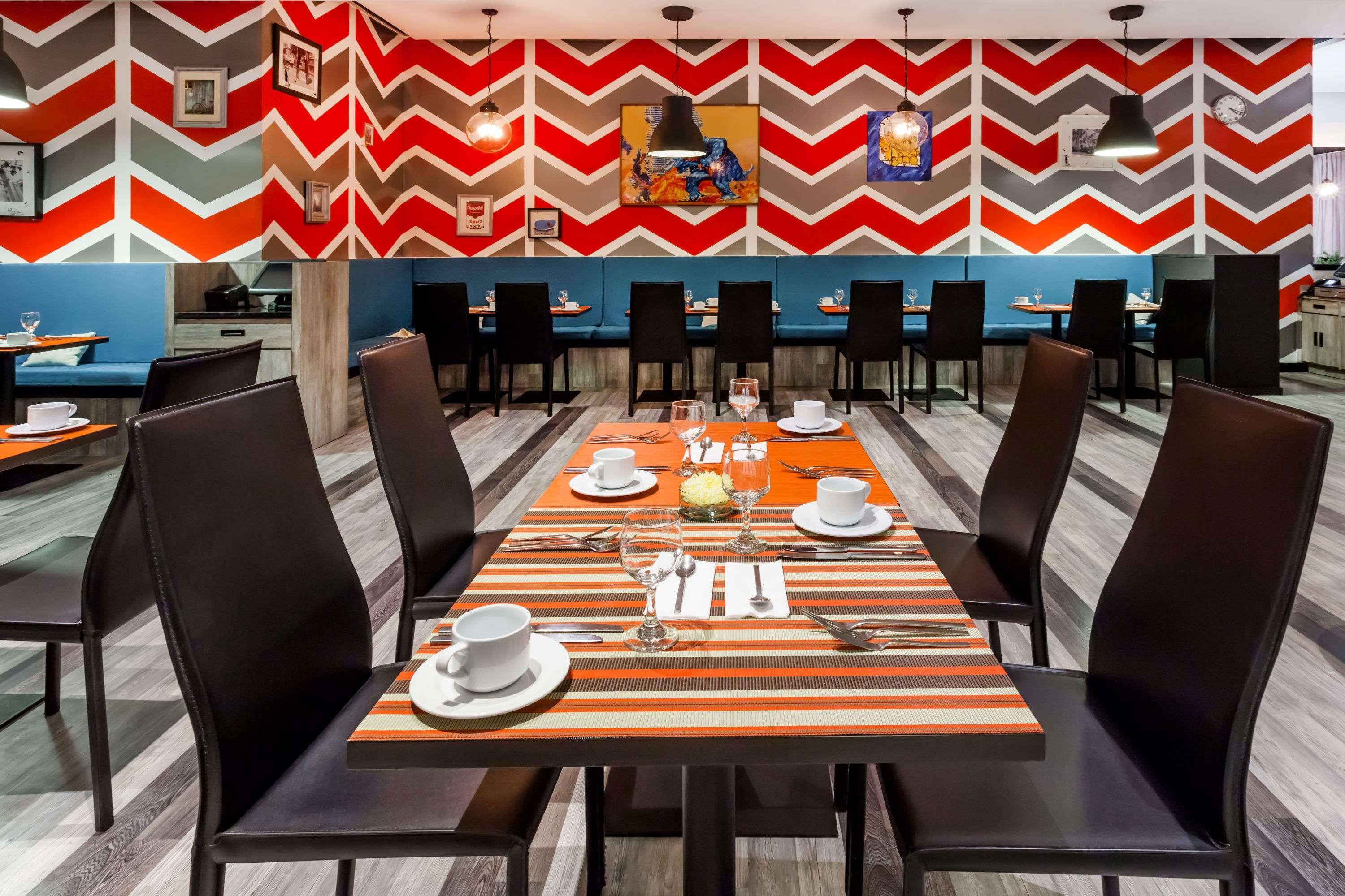 فندق Wyndham بوغوتا المظهر الخارجي الصورة The interior of the restaurant