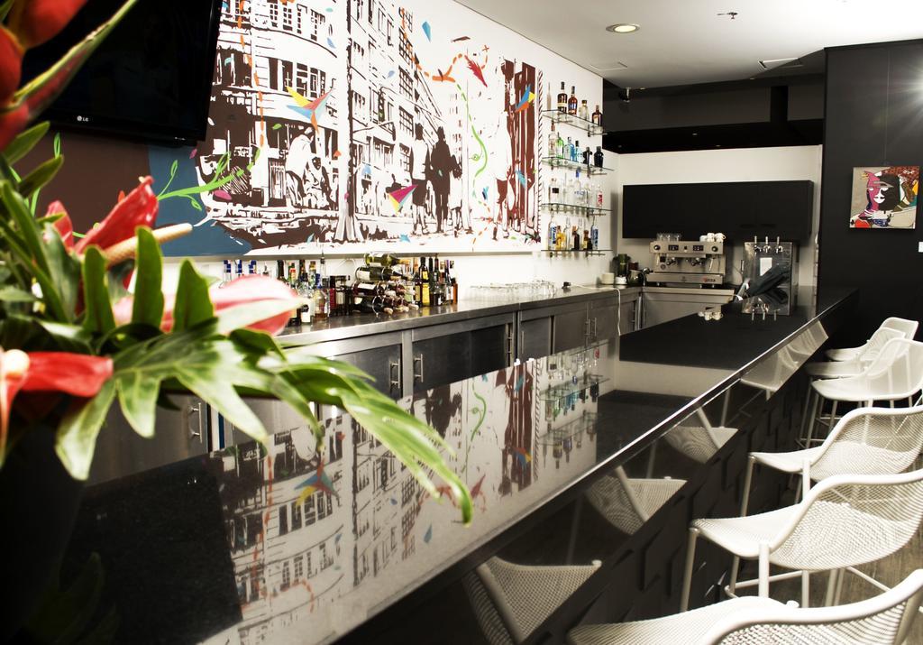 فندق Wyndham بوغوتا المظهر الخارجي الصورة The bar at the 2008 Olympics