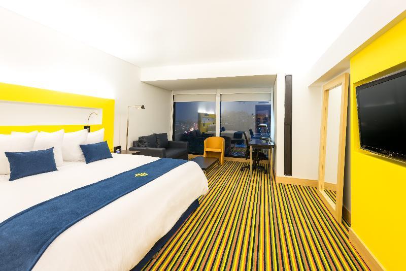 فندق Wyndham بوغوتا المظهر الخارجي الصورة A room at the hotel